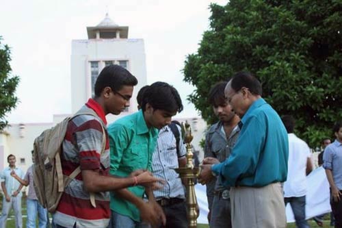 20 अगस्‍त 2011: लोगों ने आजतक को भेजी तस्‍वीरें | आपकी तस्‍वीरें