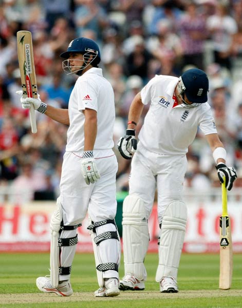 बर्मिंघम टेस्टः दूसरे दिन कुक की शानदार पारी से इंग्लैंड मजबूत