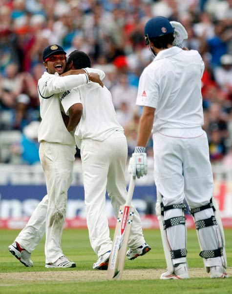 बर्मिंघम टेस्टः दूसरे दिन कुक की शानदार पारी से इंग्लैंड मजबूत