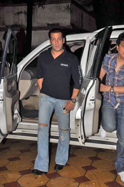 'बॉडीगार्ड' के लिए सितारों की जमघट | 'बीइंग ह्यूमन' में सलमान