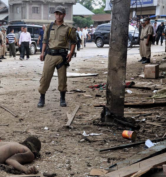 01 अगस्त 2011: तस्वीरों में देखें दिनभर की बड़ी खबरें । पढ़ें