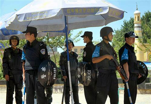 01 अगस्त 2011: तस्वीरों में देखें दिनभर की बड़ी खबरें । पढ़ें