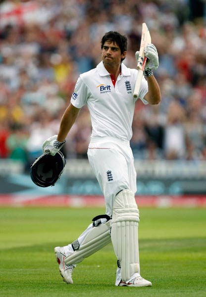 कुक ने टीम इंडिया को बैकफुट पर धकेला