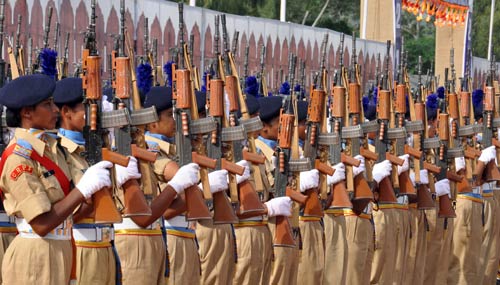 सीआरपीएफ के दस्ते में 620 महिला कांस्टेबल शामिल