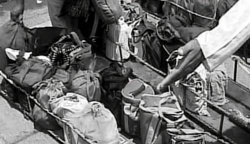 अन्‍ना के समर्थन में मुंबई के डिब्‍बावाले | आपकी भेजी तस्‍वीरें