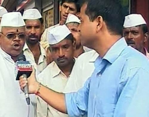 अन्‍ना के समर्थन में मुंबई के डिब्‍बावाले | आपकी भेजी तस्‍वीरें