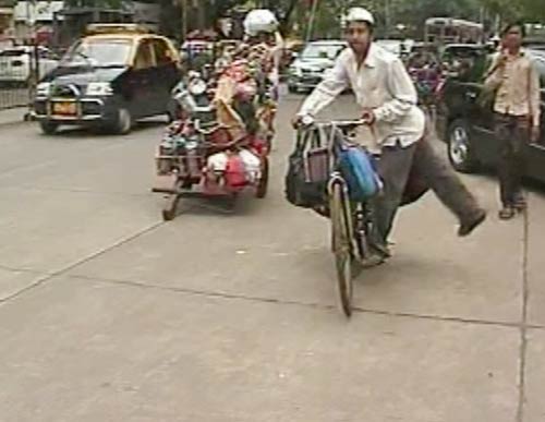 अन्‍ना के समर्थन में मुंबई के डिब्‍बावाले | आपकी भेजी तस्‍वीरें