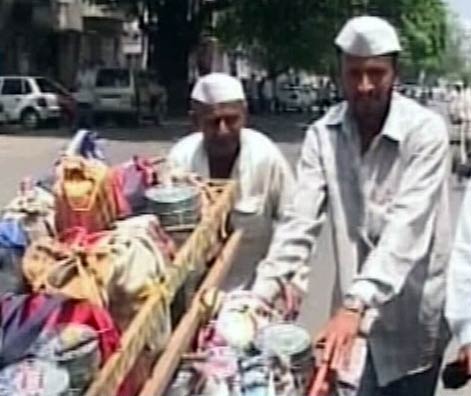 अन्‍ना के समर्थन में मुंबई के डिब्‍बावाले | आपकी भेजी तस्‍वीरें