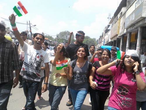 20 अगस्‍त 2011: लोगों ने आजतक को भेजी तस्‍वीरें | आपकी तस्‍वीरें