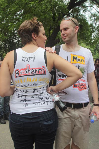 दिल्‍ली में निकला बेशर्मी मोर्चा