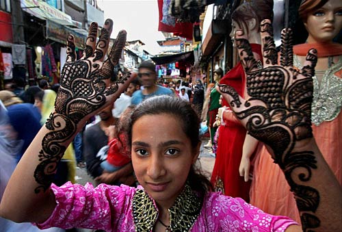 देश भर में हर्षोल्लास से मनाई गई ईद  | ईद की रौनक