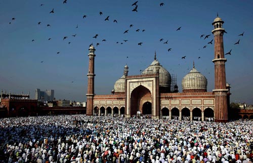 देश भर में हर्षोल्लास से मनाई गई ईद  | ईद की रौनक