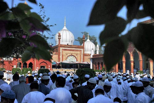 देश भर में हर्षोल्लास से मनाई गई ईद  | ईद की रौनक