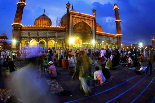 30 अगस्‍त 2011: तस्‍वीरों में देखें दिनभर की बड़ी खबरें  | पढ़ें