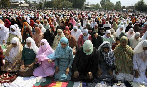 देश भर में हर्षोल्लास से मनाई गई ईद  | ईद की रौनक