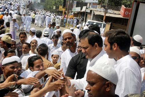 देश भर में हर्षोल्लास से मनाई गई ईद  | ईद की रौनक