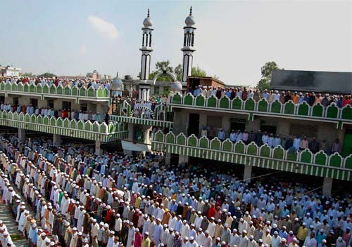 देश भर में हर्षोल्लास से मनाई गई ईद  | ईद की रौनक