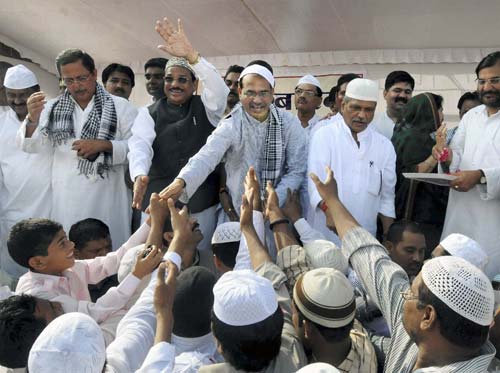 देश भर में हर्षोल्लास से मनाई गई ईद  | ईद की रौनक