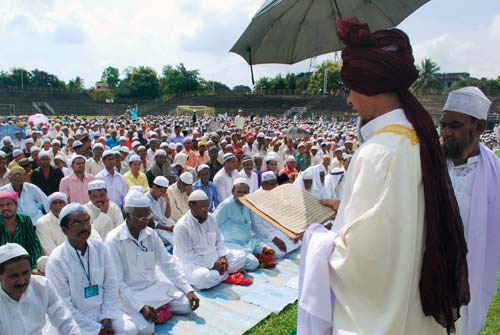 देश भर में हर्षोल्लास से मनाई गई ईद  | ईद की रौनक