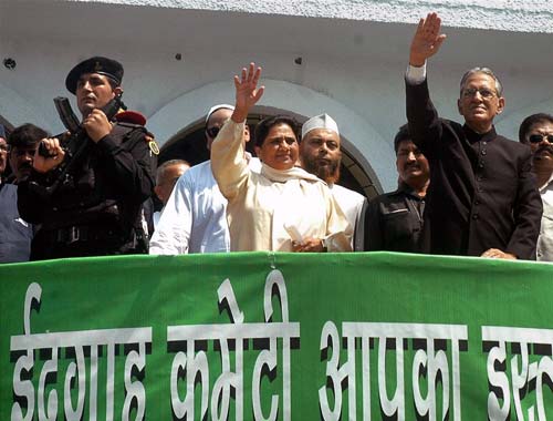 देश भर में हर्षोल्लास से मनाई गई ईद  | ईद की रौनक