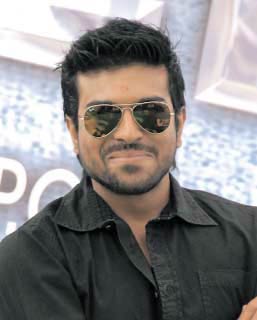 तस्‍वीरों में बीते सप्‍ताह बॉलीवुड की हलचल । बॉलीवुड हसीनाएं