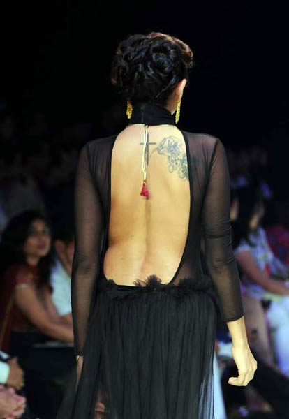 परी कथाओं से कम नहीं ग्‍लैमर की दुनिया