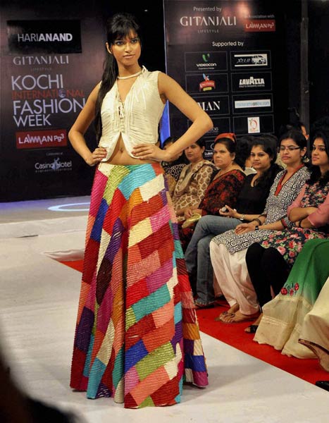 तस्‍वीरों में बीते सप्‍ताह बॉलीवुड की हलचल | स्विमसूट परियां