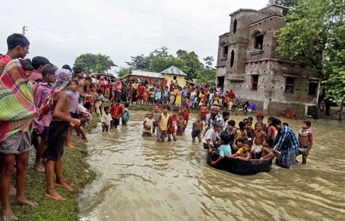 14 अगस्‍त 2011: तस्‍वीरों में देखें दिनभर की खबरें |  पढ़ें