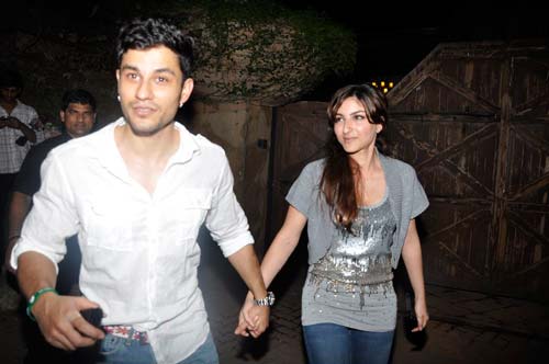 जानें बॉलीवुड में कौन हैं किसका दोस्‍त...। बॉलीवुड हसीनाएं