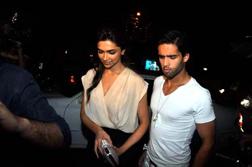 जानें बॉलीवुड में कौन हैं किसका दोस्‍त...। बॉलीवुड हसीनाएं