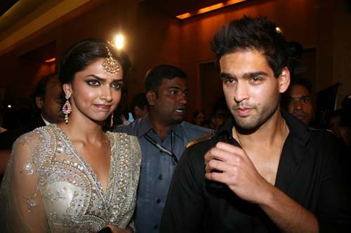 जानें बॉलीवुड में कौन हैं किसका दोस्‍त...। बॉलीवुड हसीनाएं