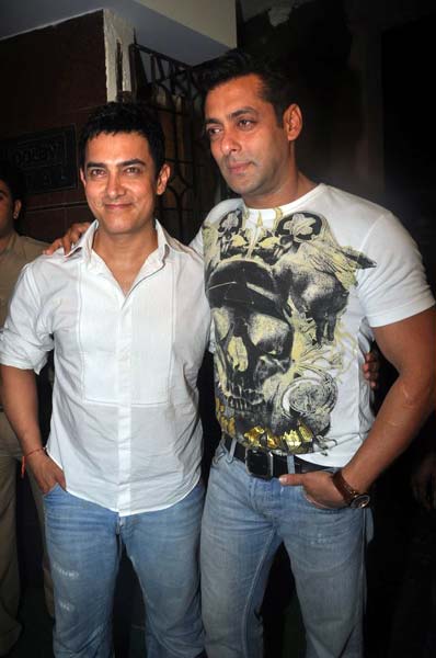 जानें बॉलीवुड में कौन हैं किसका दोस्‍त...। बॉलीवुड हसीनाएं