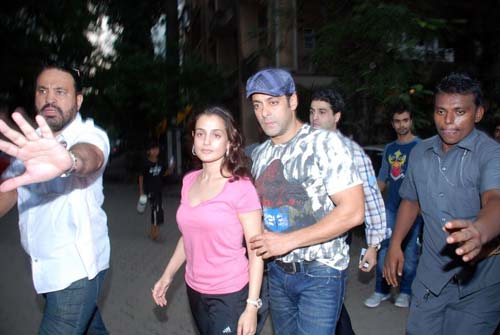 जानें बॉलीवुड में कौन हैं किसका दोस्‍त...। बॉलीवुड हसीनाएं