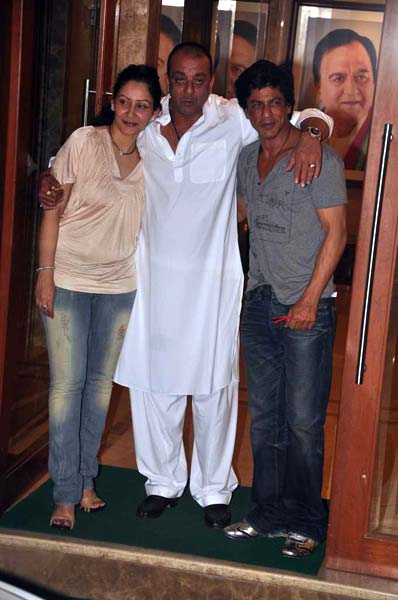 जानें बॉलीवुड में कौन हैं किसका दोस्‍त...। बॉलीवुड हसीनाएं