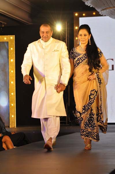 सितारों से रोशन 'गीतांजलि नाइट' | एचडीआईएल फैशन वीक