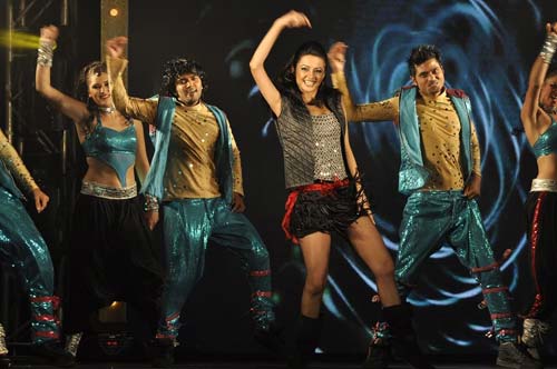 सितारों से रोशन 'गीतांजलि नाइट' | एचडीआईएल फैशन वीक