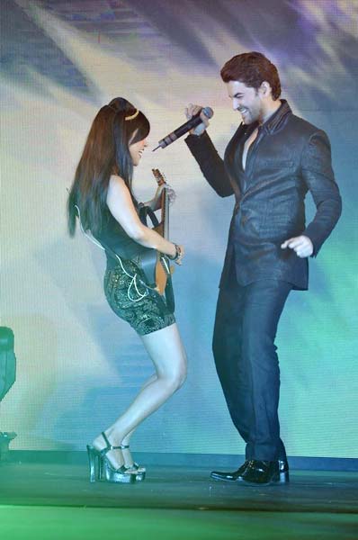 सितारों से रोशन 'गीतांजलि नाइट' | एचडीआईएल फैशन वीक