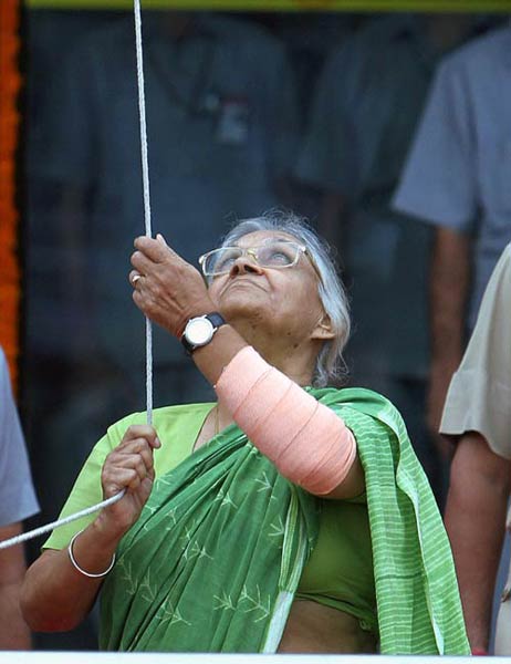 देशभर में मनाया गया स्वतंत्रता दिवस  |  लालकिले पर फहराया गया तिरंगा