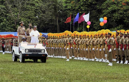 देशभर में मनाया गया स्वतंत्रता दिवस  |  लालकिले पर फहराया गया तिरंगा