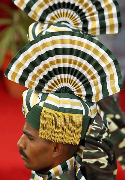 देशभर में मनाया गया स्वतंत्रता दिवस  |  लालकिले पर फहराया गया तिरंगा