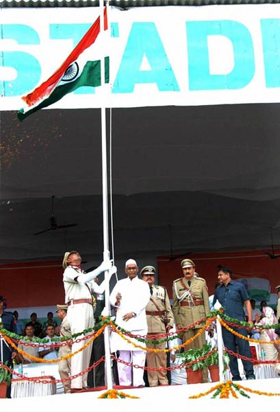 देशभर में मनाया गया स्वतंत्रता दिवस  |  लालकिले पर फहराया गया तिरंगा