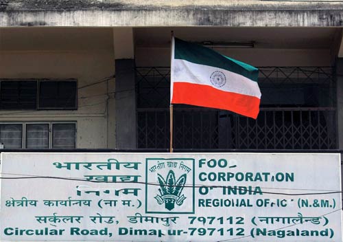 15 अगस्‍त 2011: तस्‍वीरों में देखें दिनभर की खबरें । पढ़ें 