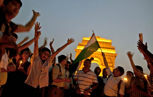 दिल्‍ली में तेज हुई आंदोलन की आंधी | उमड़ा जनसैलाब