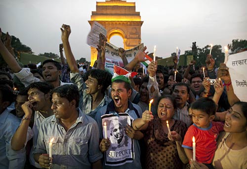 दिल्‍ली में तेज हुई आंदोलन की आंधी | उमड़ा जनसैलाब