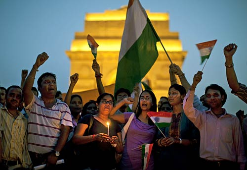 दिल्‍ली में तेज हुई आंदोलन की आंधी | उमड़ा जनसैलाब