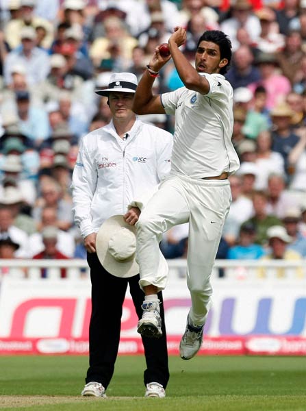 कुक ने टीम इंडिया को बैकफुट पर धकेला