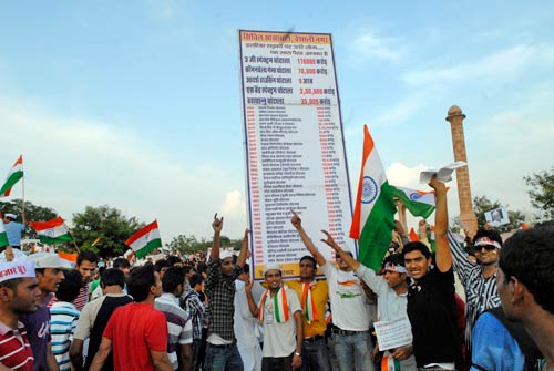 अन्‍ना के आंदोलन में कैसे-कैसे नारे... | फोटो: अलबेले समर्थक