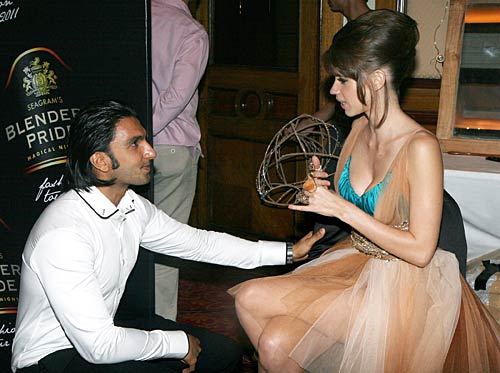 ब्‍लेंडर्स प्राइड फैशन टूअर में सितारों का जलवा | ब्राइडल वीक