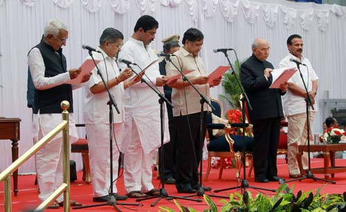 08 अगस्त 2011: तस्वीरों में देखें दिनभर की बड़ी खबरें | पढ़ें