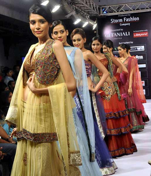 07 अगस्त 2011: तस्वीरों में देखें दिनभर की बड़ी खबरें | पढ़ें